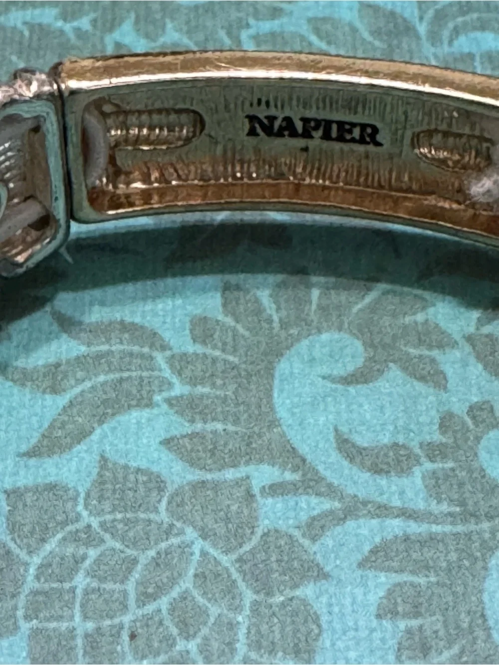 VINTAGE NAPIER TWO TONE STRETCH BRACELET